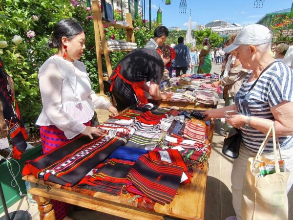 Танцы и джунгли у Красной площади. Как Индия удивляет Москву12